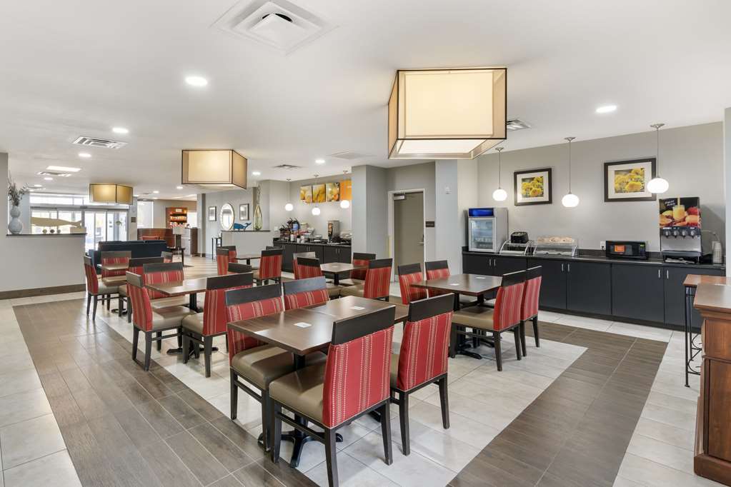 Comfort Suites West Jacksonville - photo 30