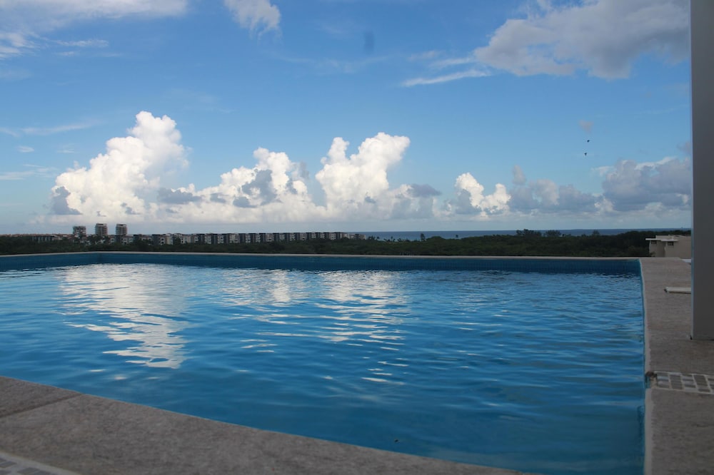 Rooftop pool