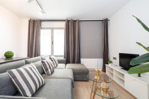 Acogedor apartamento pleno centro de Granada y PARKING — 4-Star Luxury Hotel in Granada, Spain