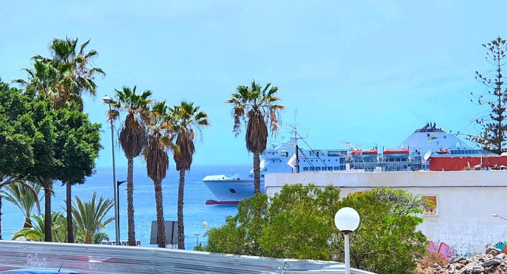 La Chunga Sunset — carbon neutral stay, Arona