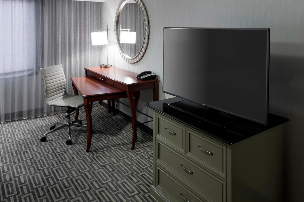 Fairfax Marriott at Fair Oaks - photo 7
