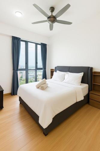 Island Jazz Loft with Bathtub & Seaview Jazz Suites by Ocean Luxe — 4-Star Luxury Hotel in Tanjung Tokong, Malaysia