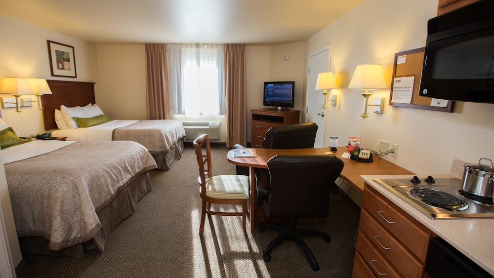 Candlewood Suites Springfield an IHG Hotel - photo 3