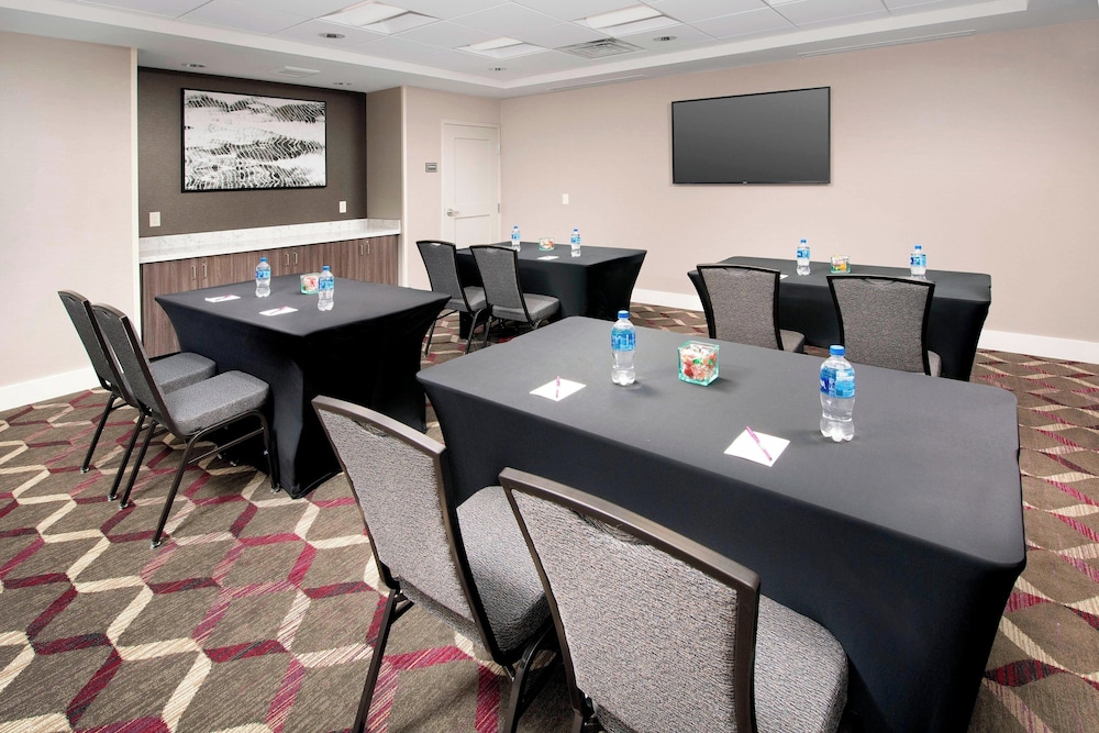 Residence Inn by Marriott Denver Airport Convention Center - photo 36