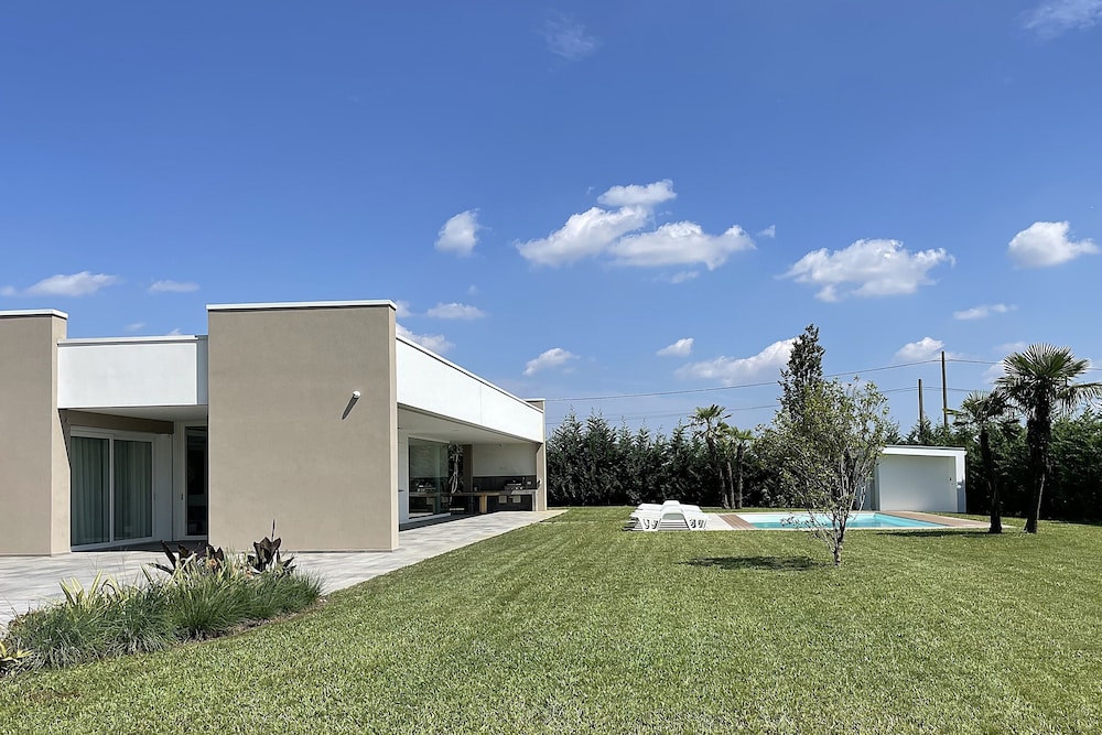 STIMAHome villa con piscina privata — 4-Star Luxury Hotel in Veggiano, Italy