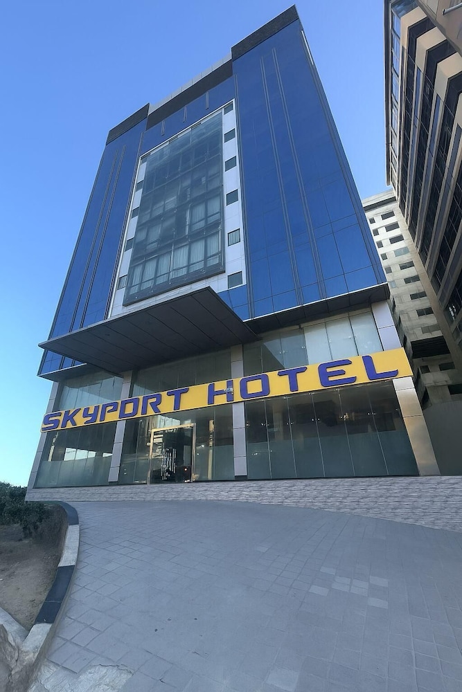 Skyport Hotel - last minute hotel in Manila