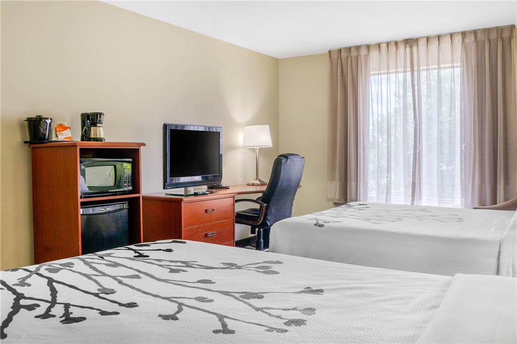 Sleep Inn & Suites Milwaukee Airport - photo 10