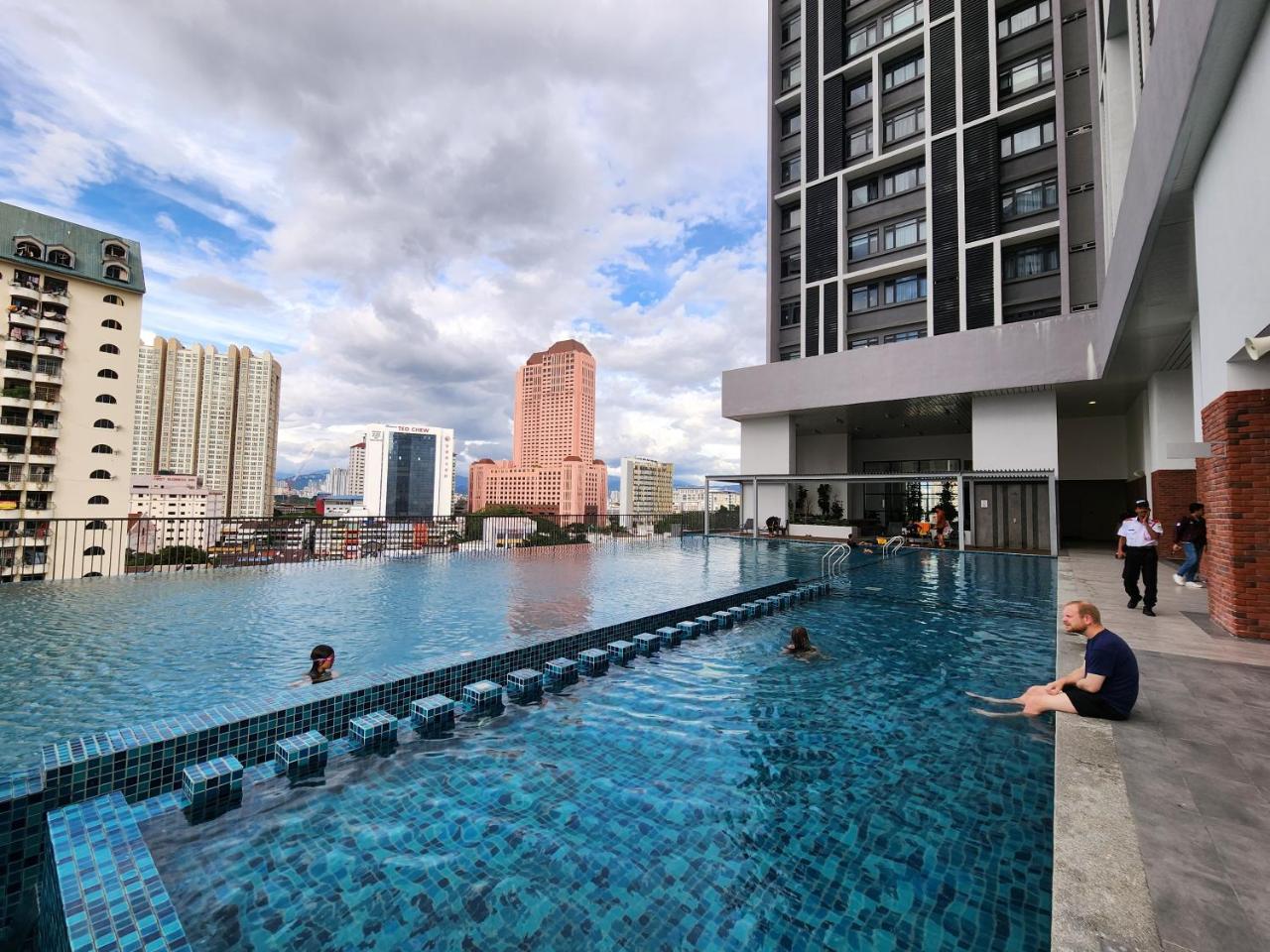 Chambers Suites KLCC Serviced Apartment — 4-Star Luxury Hotel in Kuala Lumpur, Malaysia