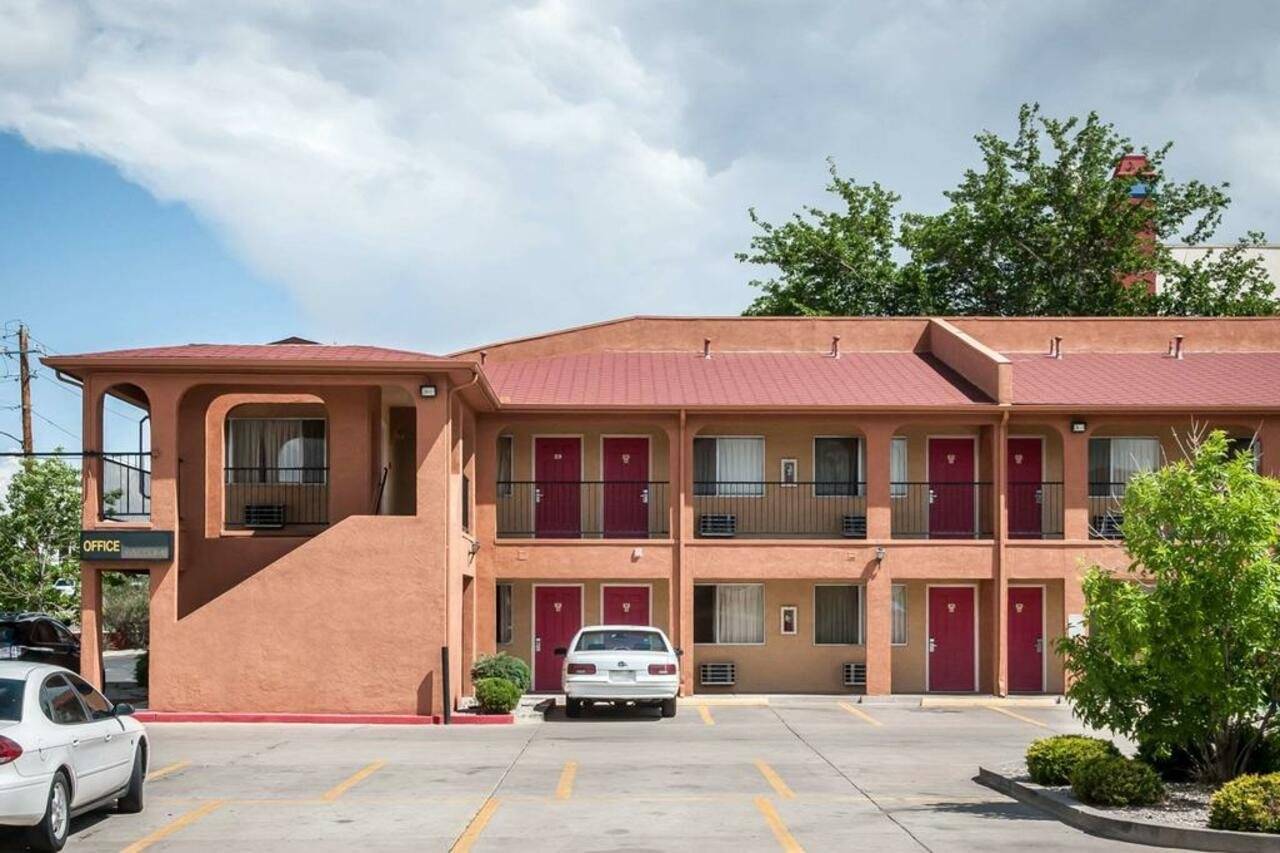 Econo Lodge Midtown — Albuquerque — photo 3