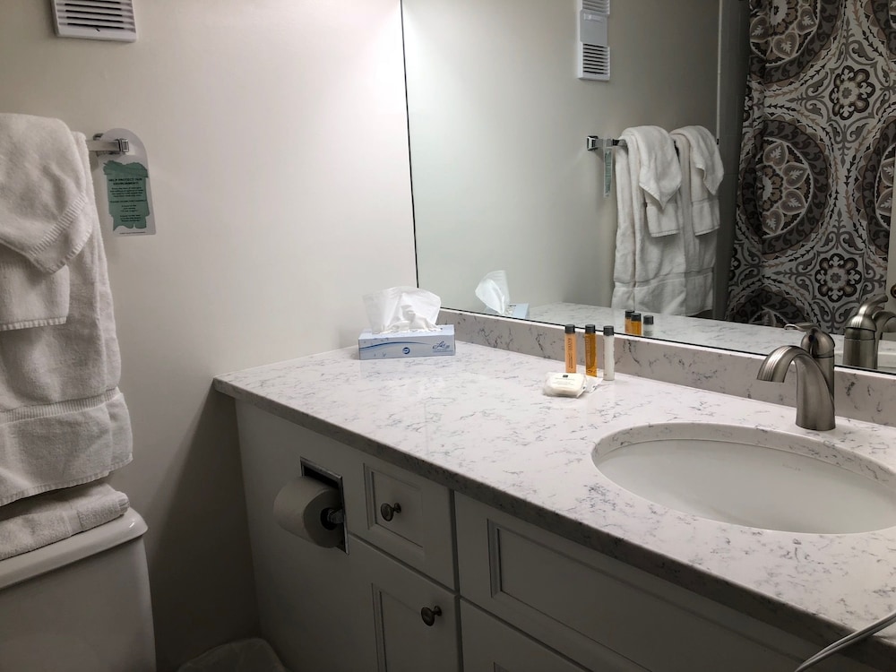 Montauk Manor - photo 55