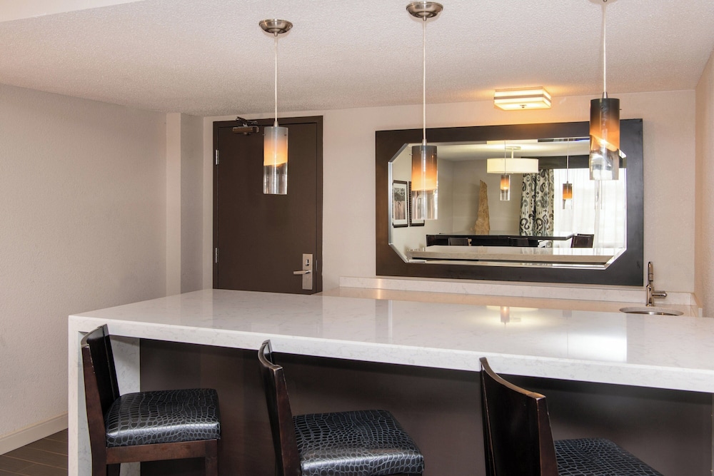 Sheraton Minneapolis West Hotel - photo 62