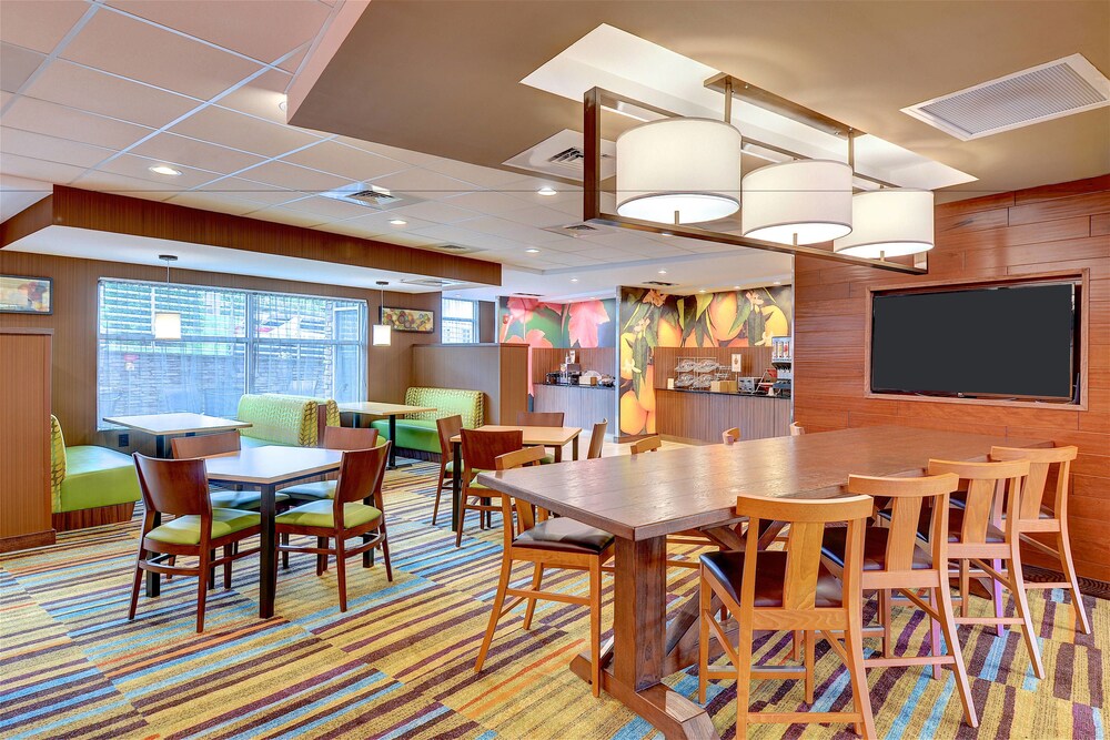 Fairfield Inn & Suites by Marriott Nashville Downtown MetroCenter - featured photo