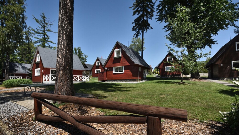 Aplend Chaty Tatry Holiday — hotel in Poprad