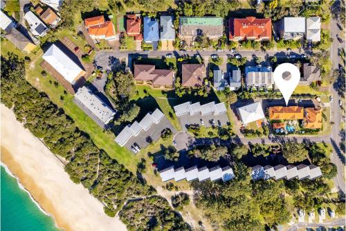 Portofino 2 7 Laman St Beautifully styled unit on first floor with stunning views Air con Wi Fi and close to town — 4-Star Luxury Hotel in Nelson Bay, Australia