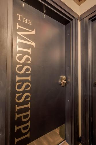 The Port of Prescott Boutique Hotel - photo 4