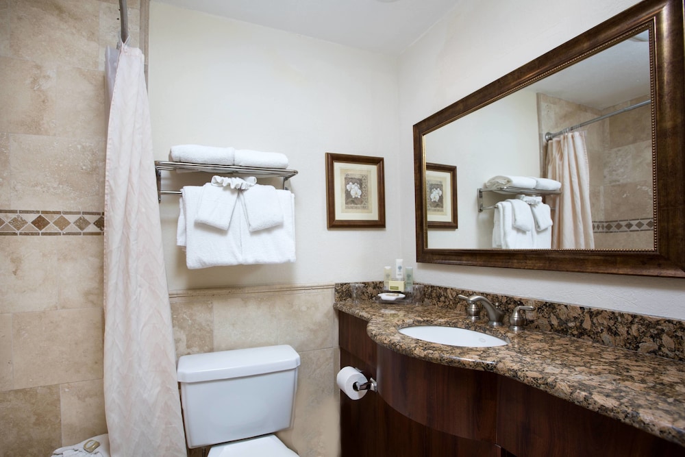 Tween Waters Island Resort & Spa - photo 32