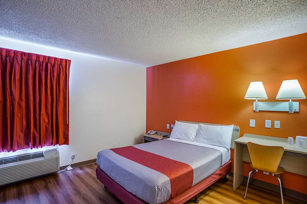 Motel 6 Tucson AZ North - photo 13