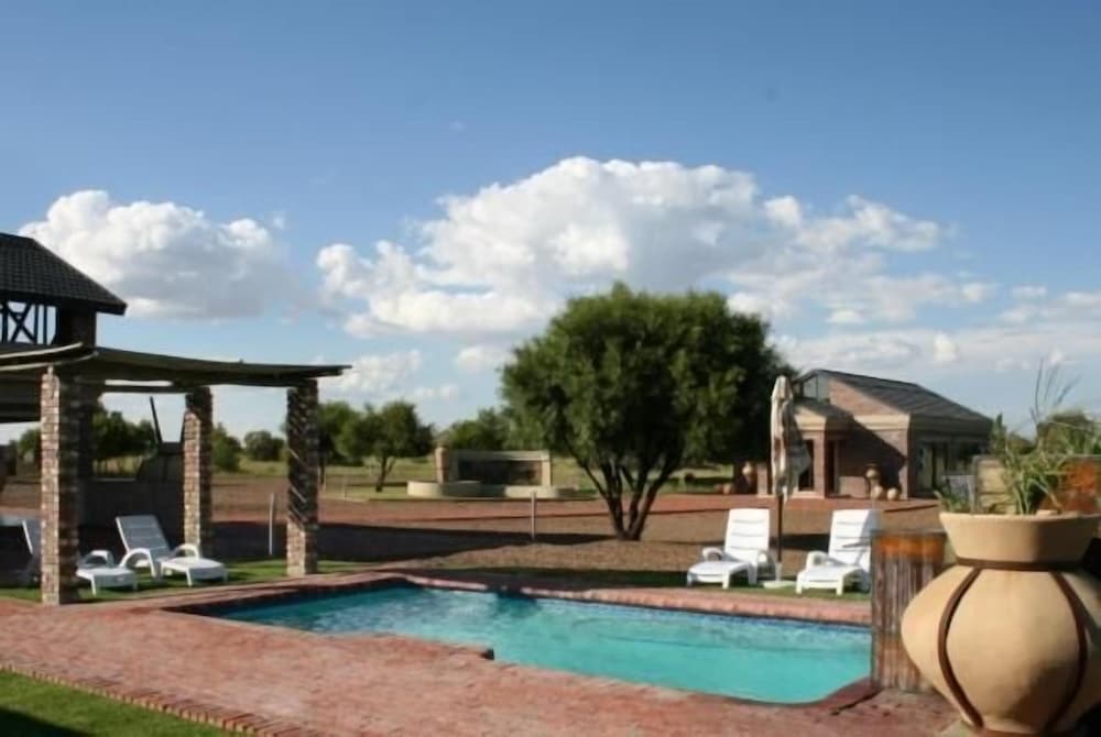Almar Exclusive Game Ranch — 4-Star Luxury Hotel in Bloemhof, South Africa