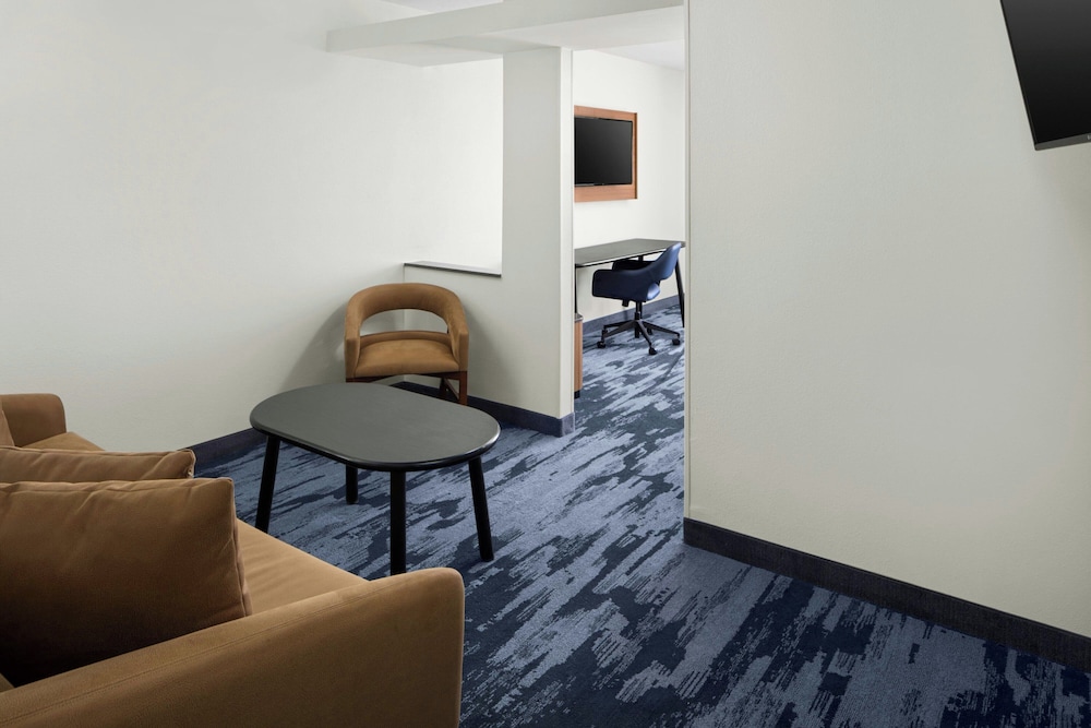 Fairfield Inn & Suites South Boston - photo 15