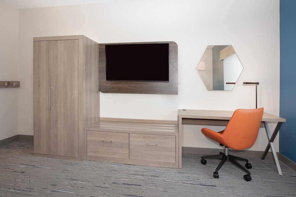 Holiday Inn Express and Suites Burley by IHG - photo 101