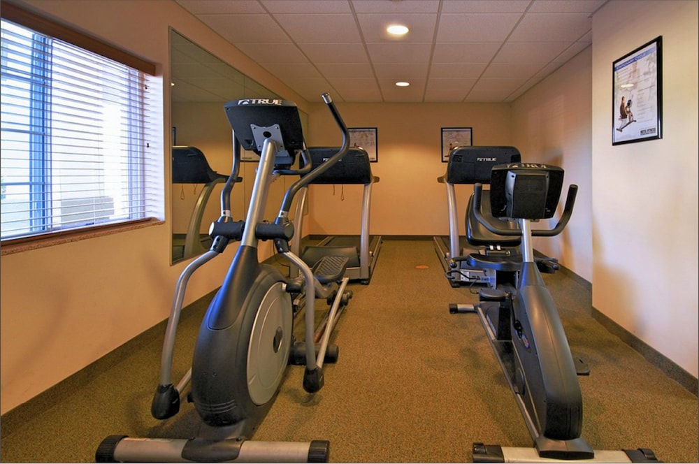 Candlewood Suites Pearl by IHG - photo 14