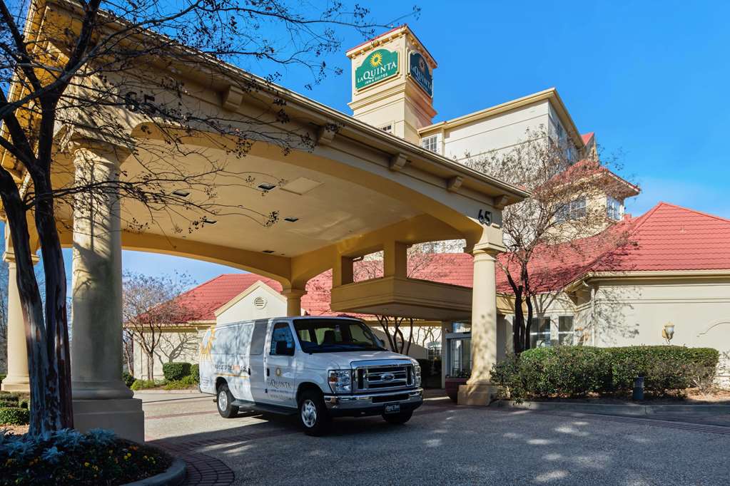 La Quinta by Wyndham Haywood Mall Near Greenville Downtown - photo 47