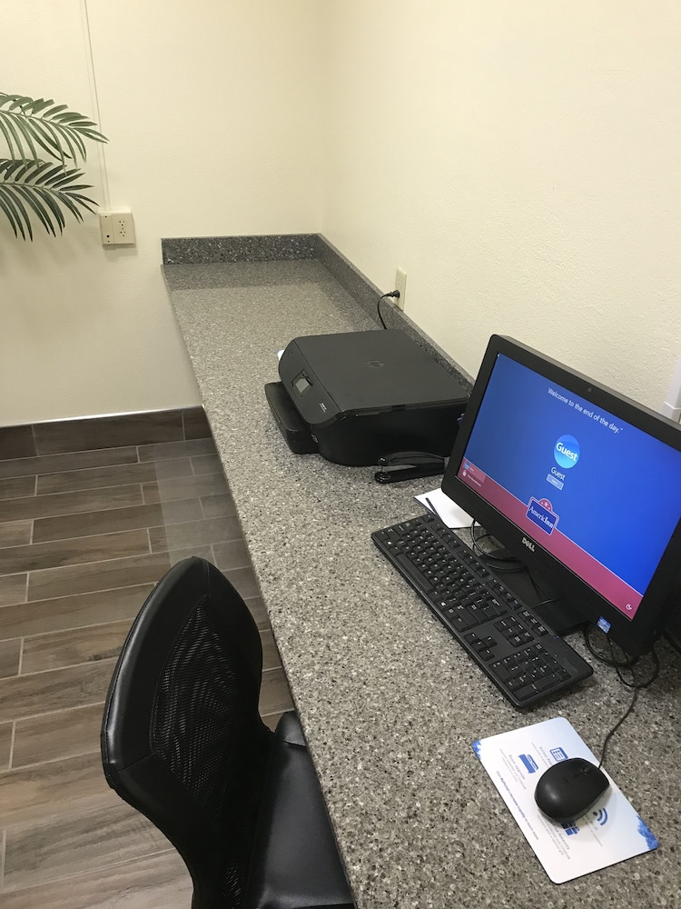 AmericInn by Wyndham Ogallala - photo 25
