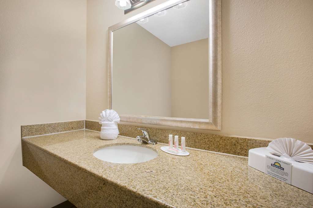 Days Inn by Wyndham Lake Havasu - photo 7