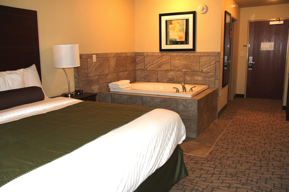 Cobblestone Hotel & Suites Devils Lake - photo 12