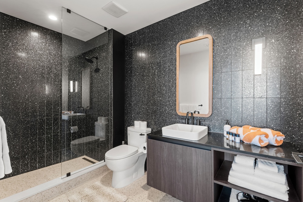 Austin Condo Hotel - photo 793