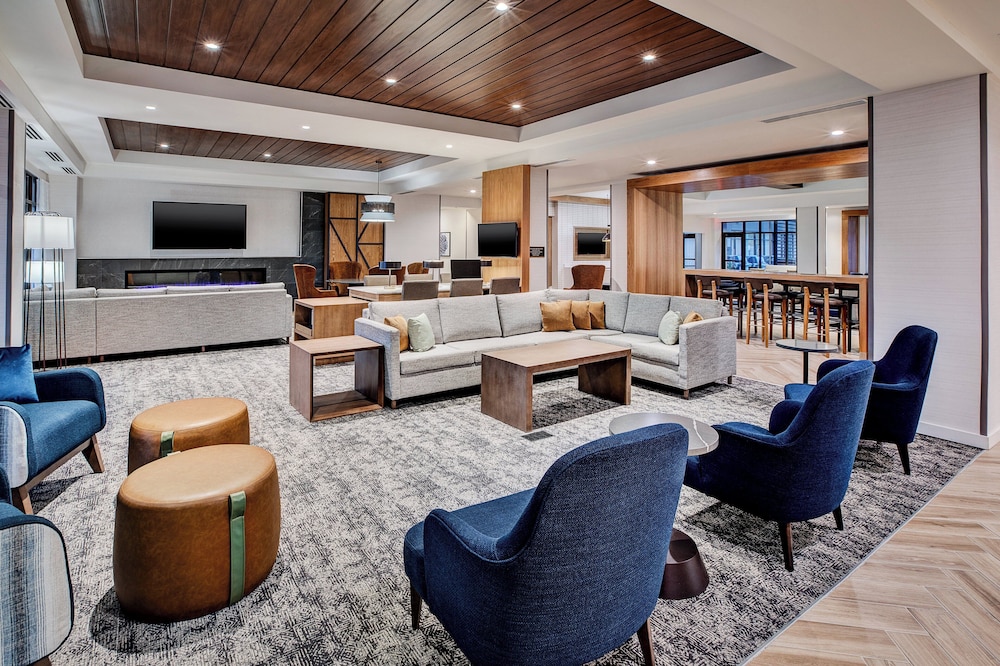 Staybridge Suites Grand Rapids South by IHG - photo 45