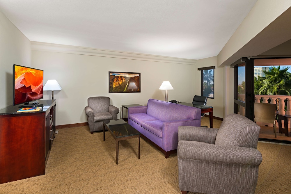 DoubleTree by Hilton Phoenix Mesa - photo 27