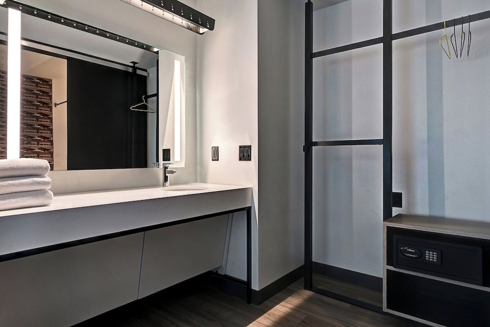 Aloft Mooresville - photo 13