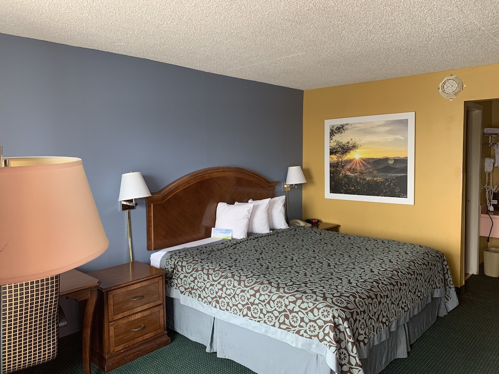Days Inn by Wyndham Jonesboro AR - photo 22