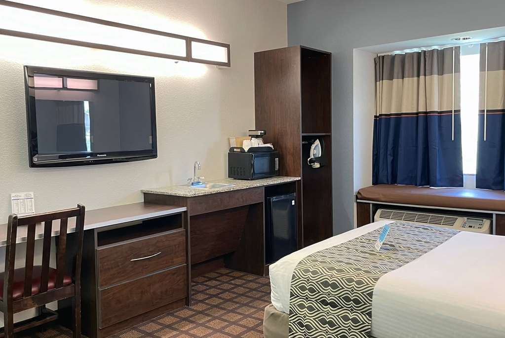 Microtel Inn & Suites by Wyndham Michigan City - photo 7