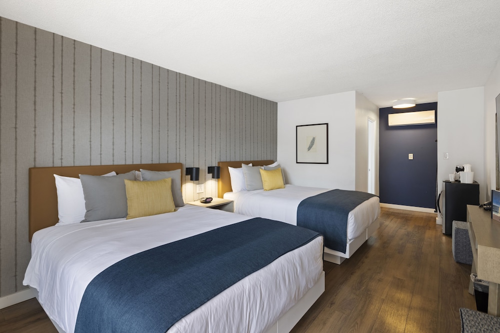 Sea Harbor Hotel - photo 42