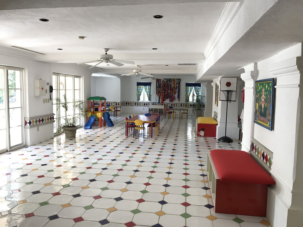 Children's play area - indoor