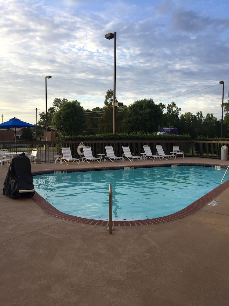 Hampton Inn by Hilton Troy - photo 25