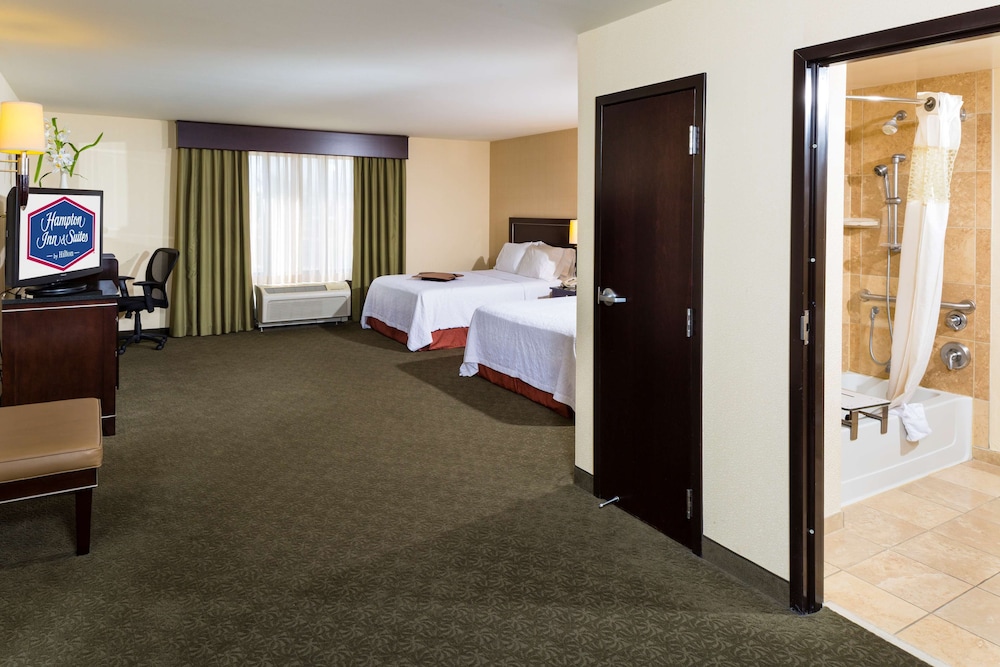 Hampton Inn & Suites Las Vegas South - photo 15