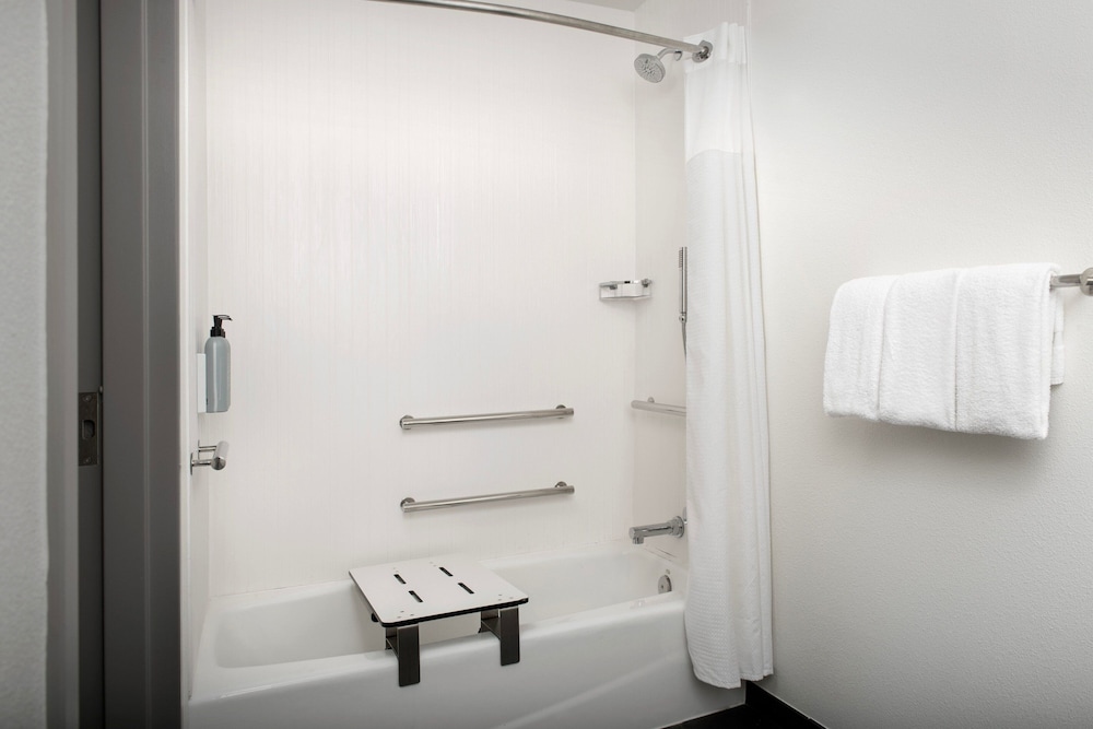 Courtyard by Marriott San Diego Carlsbad - photo 18