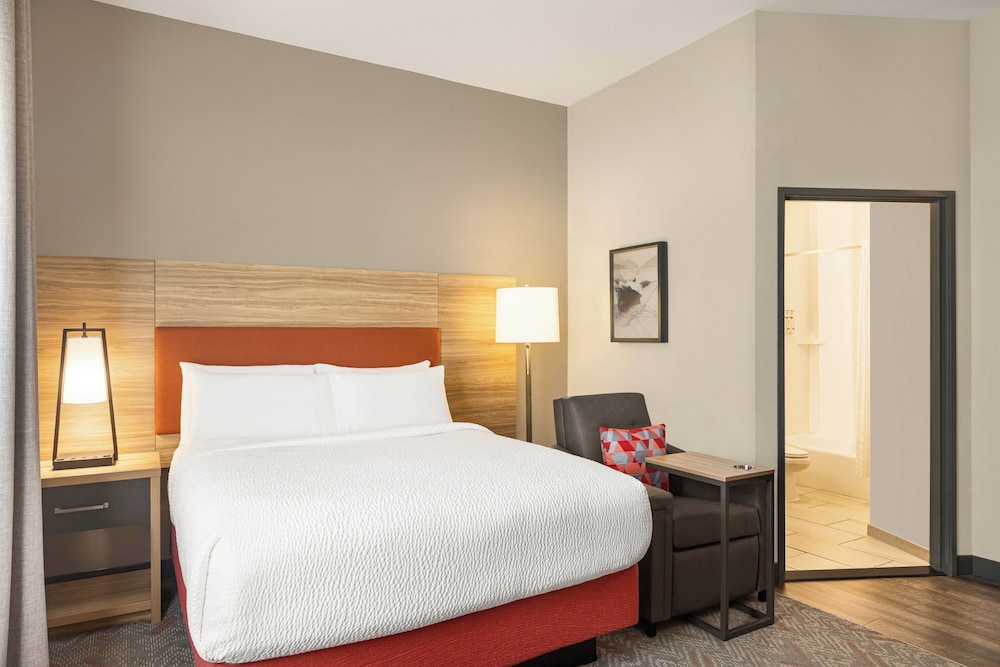 Candlewood Suites Mount Pleasant by IHG - photo 33