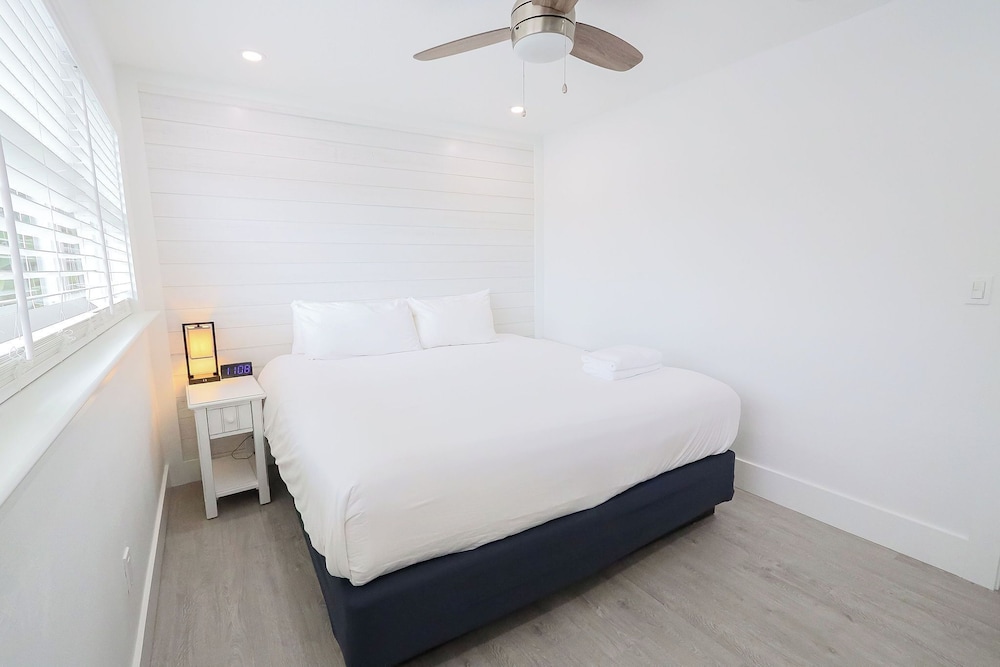 Siesta Key Beach Resort and Suites - photo 9