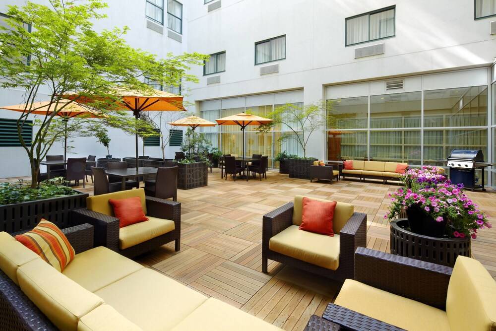 Courtyard by Marriott Pittsburgh Downtown - photo 33