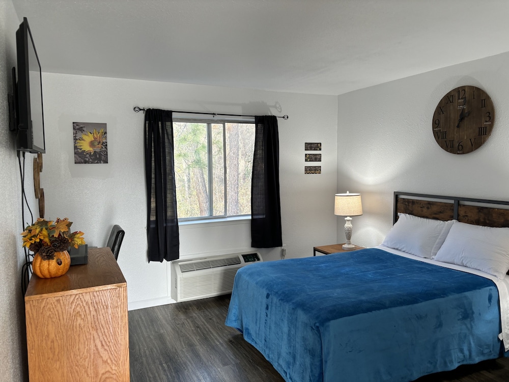 Brownsville Motel - photo 82