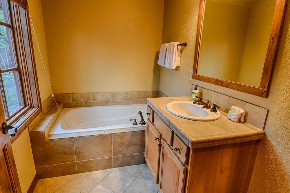 Golden Bar Townhomes at Tamarack Resort - photo 7