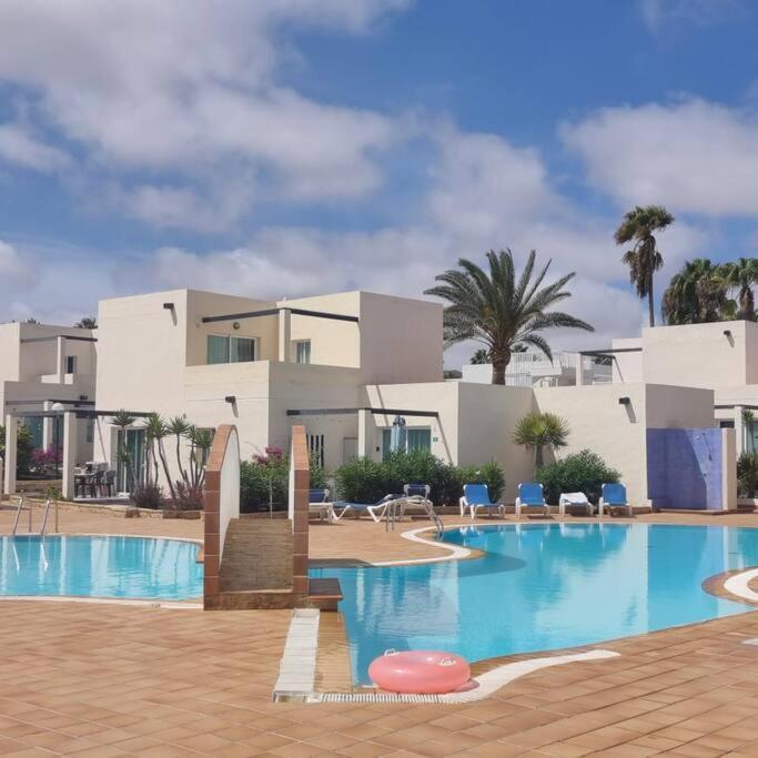 Casa Feliz Corralejo Beach — 4-Star Luxury Hotel in Corralejo, Spain