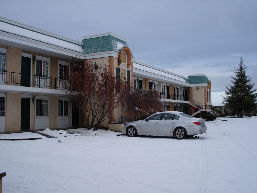Sequim West Inn - photo 28