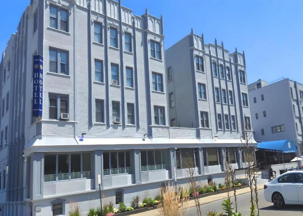 Long Beach Hotel - photo 26