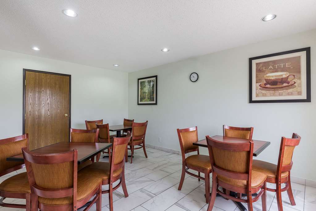 Quality Inn Sycamore DeKalb - photo 30