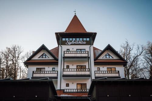 Pensiunea Sylvania — 4-Star Luxury Hotel in Sovata, Romania